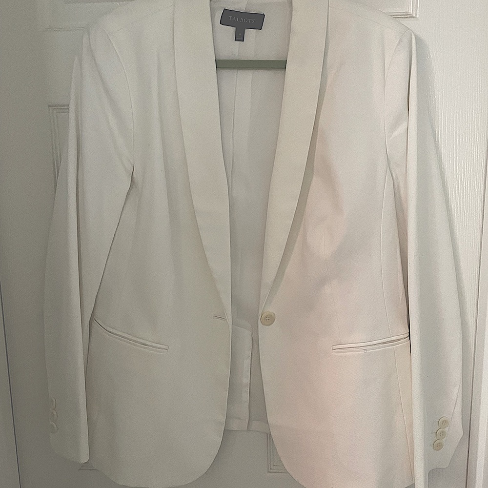 TALBOTS WHITE BLAZER